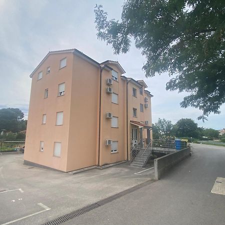 Apartment Noel Fažana Εξωτερικό φωτογραφία